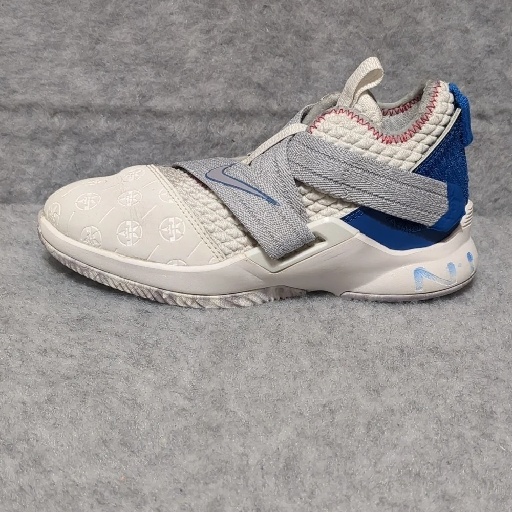 NIKE LEBRON Soldier 12 White Blue Sneakers Size 1Y